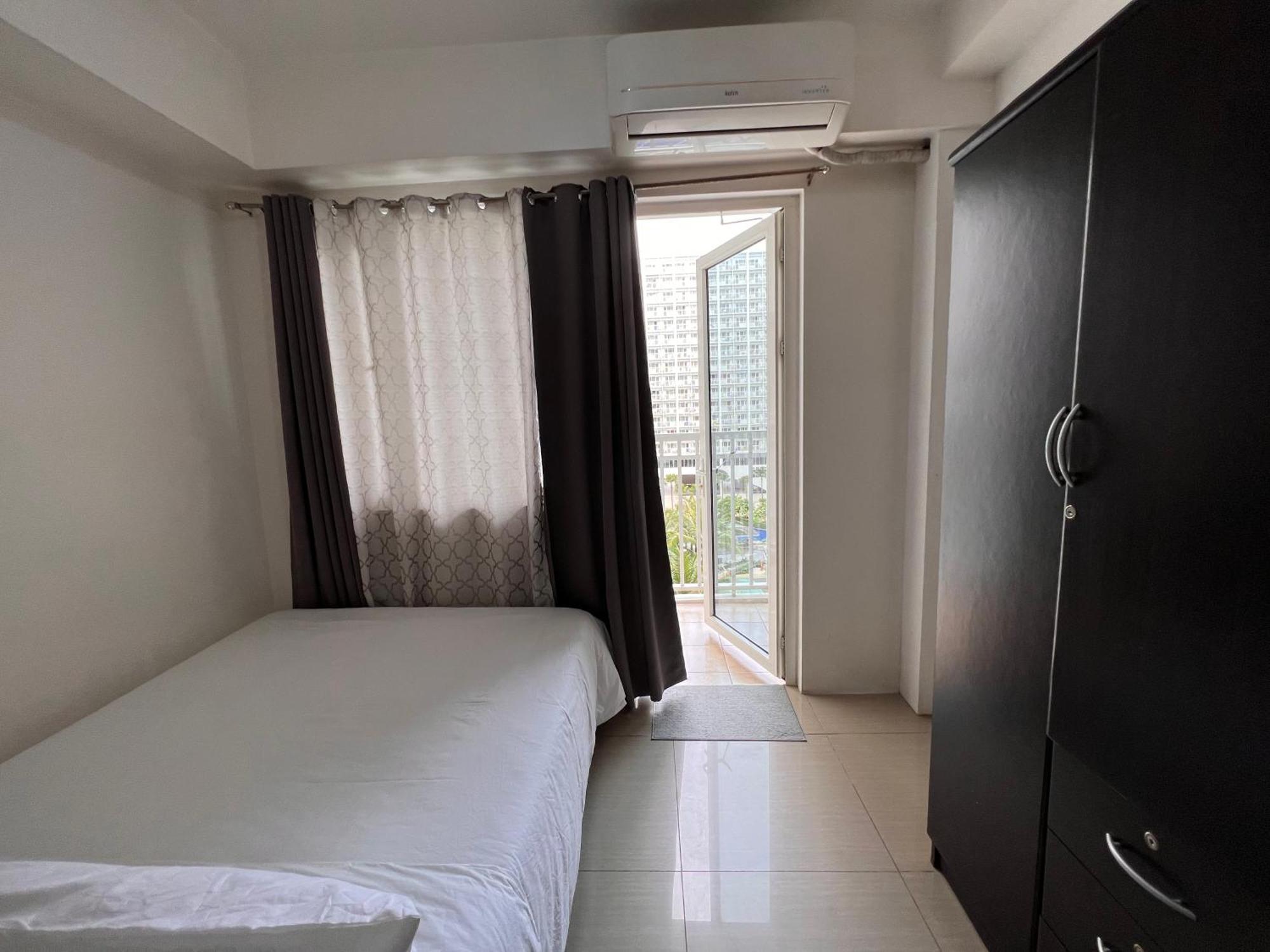 Studio Units At Shore Residences Condo Moa Complex Near Airport Pasay Exteriör bild